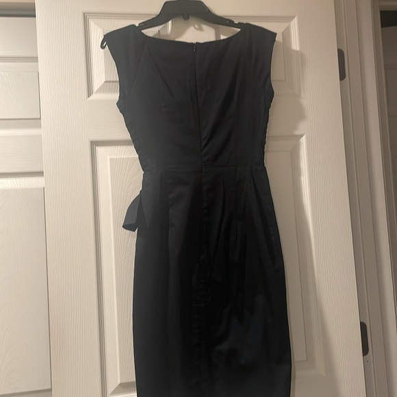 Black dress, used once - Picture 3 of 4